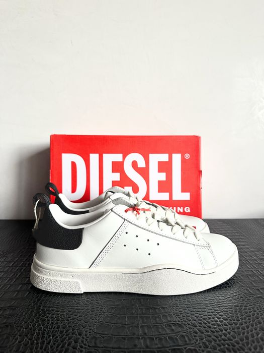 Жіночі білі шкіряні кросівки Diesel. Розмір 39