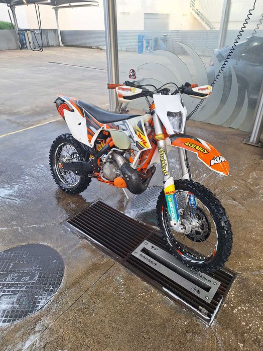Ktm 250 exc six days