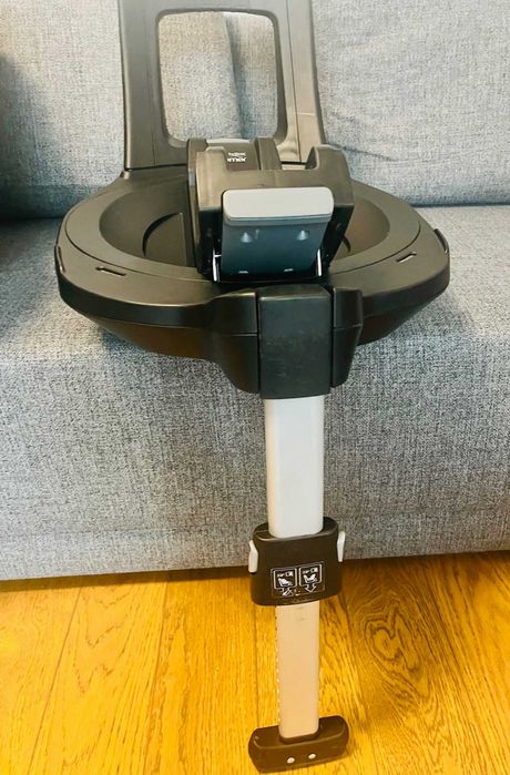 Fotelik Britax Romer Dualfix M i-size z bazą - stan jak nowy