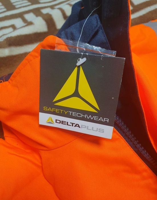 Куртка сигнальна утеплена DELTA PLUS Німеччина