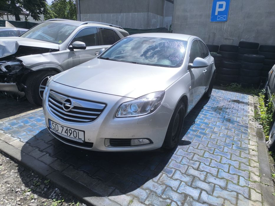 Opel Insignia 2.0 CDTI 160koni sedan hak bixenon skretny navi