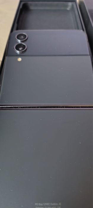 Samsung Z flip 4 black z wadą ogolny stan idealny brak pekniec