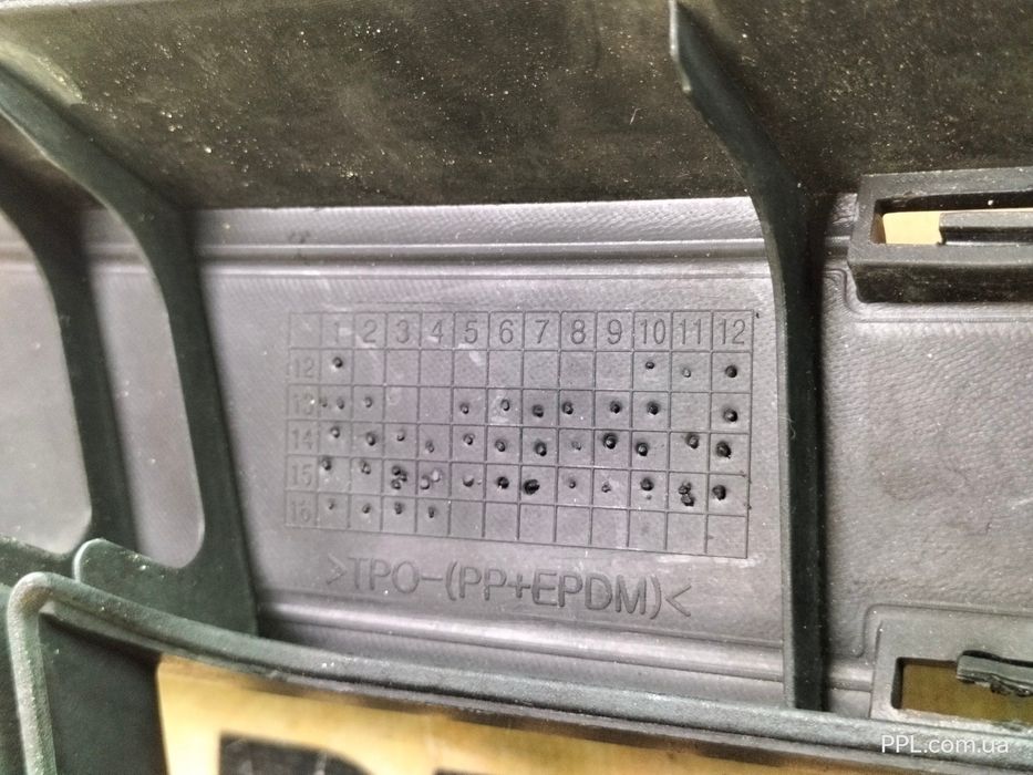 Hyundai H-1 H1 2014-2017 рестайлинг решетка радиатора 86561-4H500