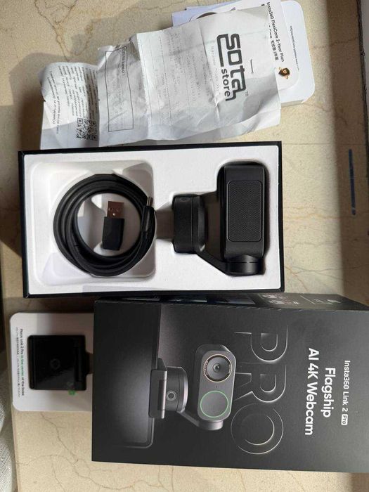 Веб-камера Insta360 Link 2 Pro (CINSABPA) Гарантія 9міс. ІІ-відстеження 4К