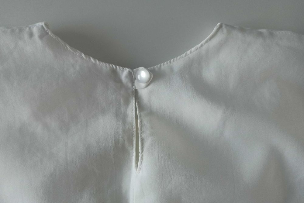 biała elegancka bluzka dla puszystej pani rozmiar XXL crop top
