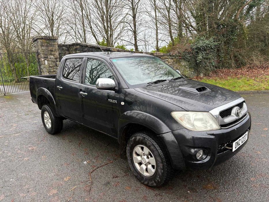 Пікапи (Hiluxy, Nawara, L200) з Ірландії