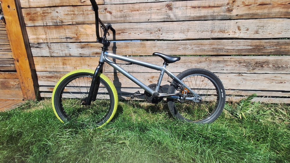 Sprzedam rower  typu bmx wiecej informacji w ogloszeniu