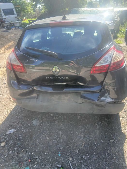 Renault Megane |||  Hatchback 2011 - 1.6 Benzyna - 160 tys. km - Odpala - Poduszki OK - Klima sprawna