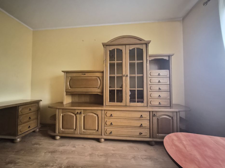 Zestaw mebli dębowych