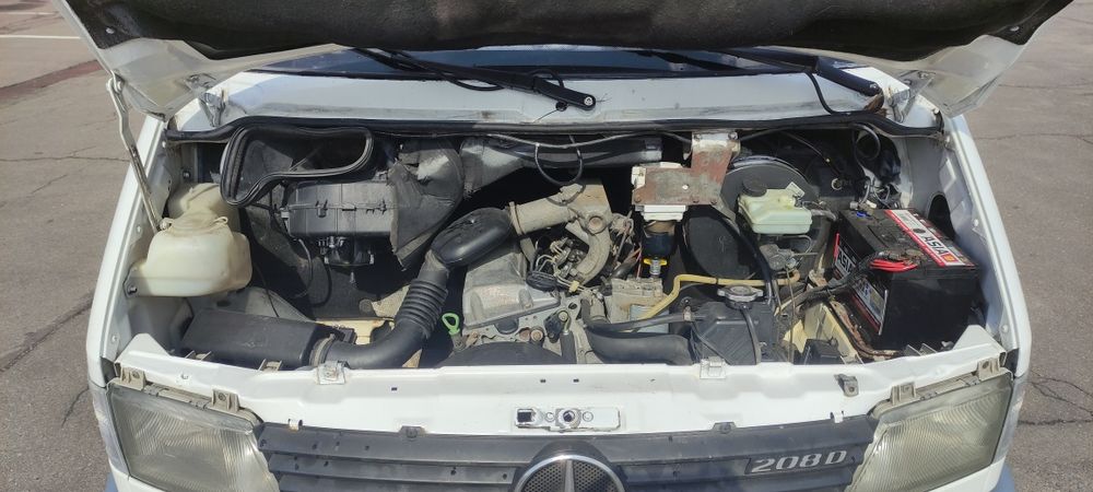 Mercedes Sprinter 2.3 Дизель Груз-Пасс