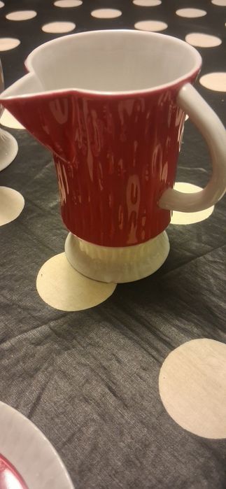 antigo serviço de café Vista Alegre, de estilo Art Déco, com marca Vista Alegre 1924/1947