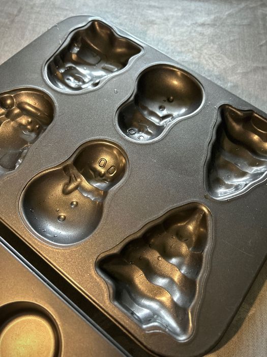 Антипригарна форма для печива новорічна для кексів