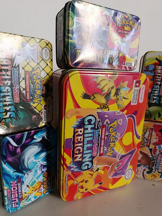 Pokémon caixas metálicas
