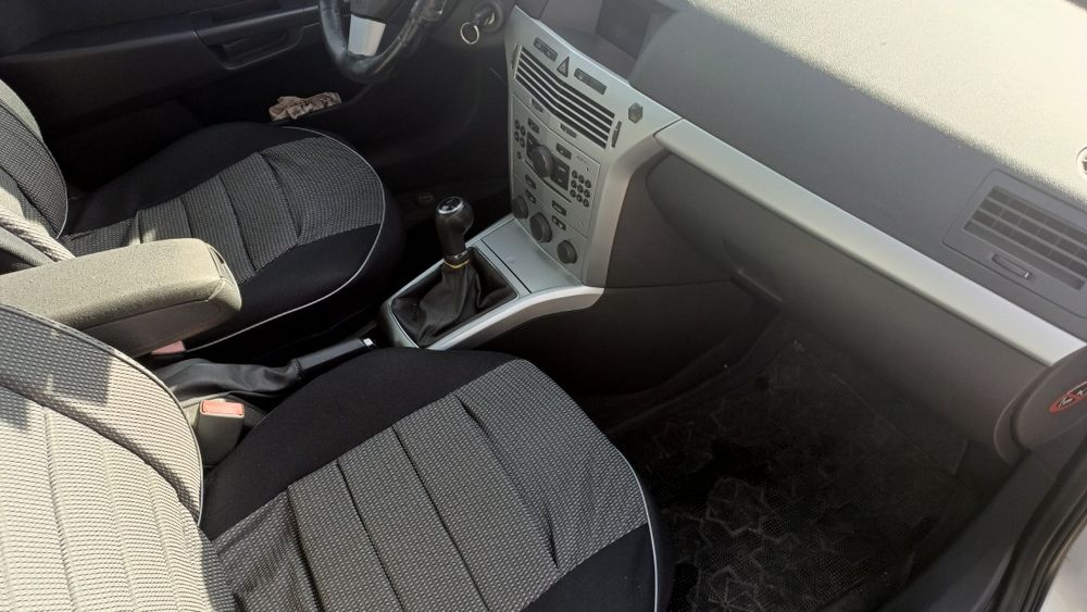 Продам легковий автомобіль Опель Астра