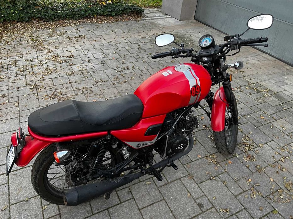 Barton Café Racer na kat. AM