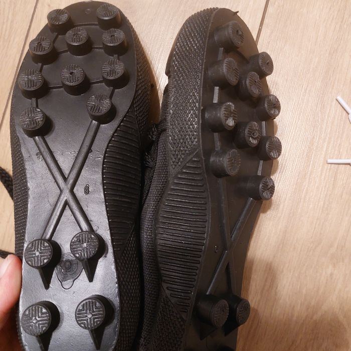 Nowe trampki tenisówki z kołkami czarne dunlop 39 uk 6