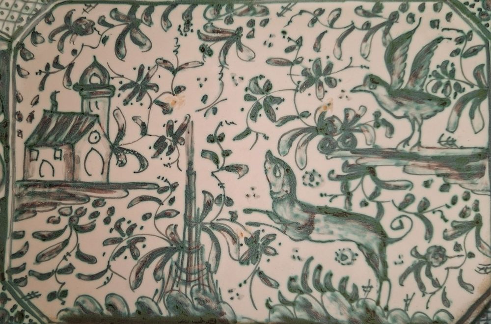 Travessa de faiança de Coimbra pintado à mão cor verde sec. XVII