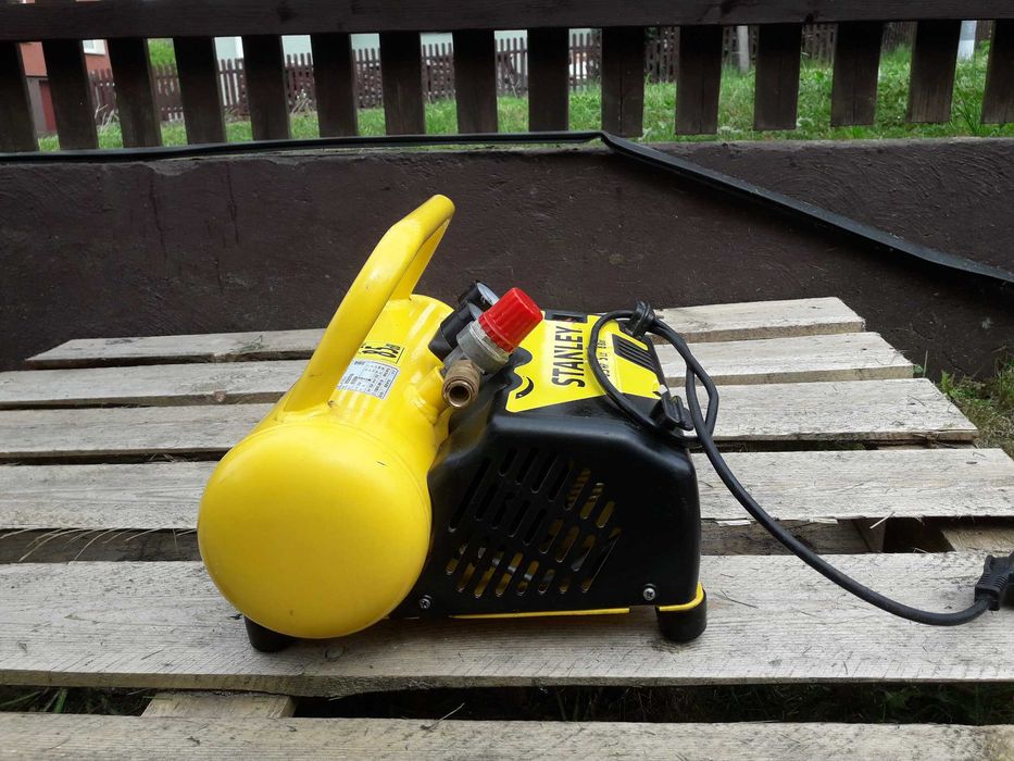 Powystawowy Kompresor Bezolejowy Stanley DN55/8/5 5 Litr 8 bar