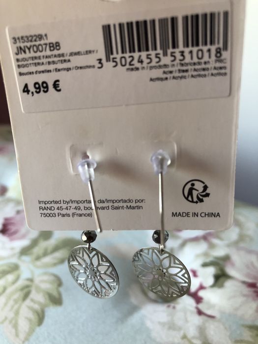 Brincos com pendente