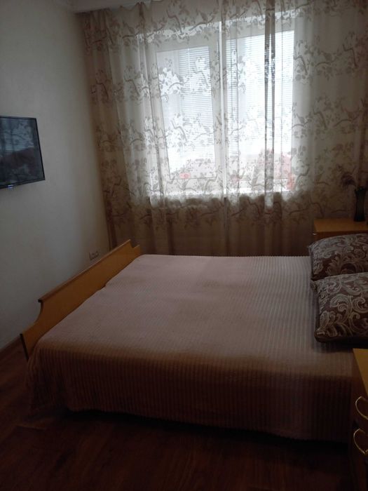 Центр, 3-х кім, Оазіс, Епіцентр, Лебідь Плаза, Центр Розвитку