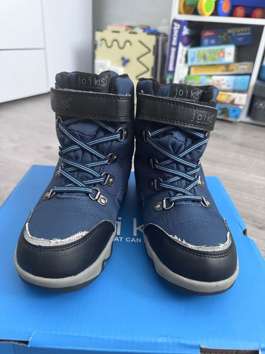 Продам зимові черевики Joiks