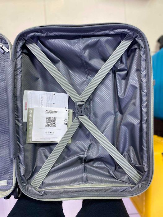 Валіза American Tourister маленька ручна поклажа 55х40х20 см