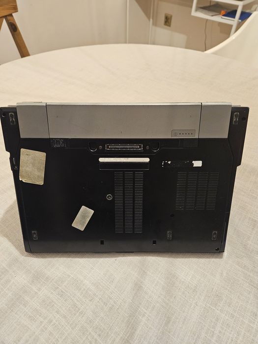 Laptop Dell Latitude E6410 Win10 Intel core i5 2GB RAM dysk 140GB