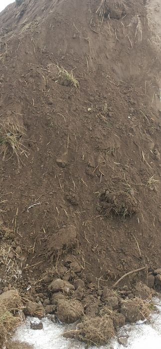 Żwir piasek Ziemia czarnoziem oddam załadunek  czteroośka