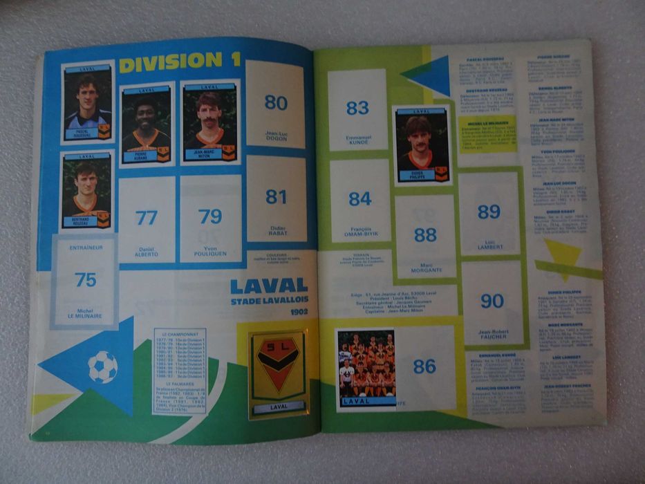 Caderneta de cromos de futebol Football 88 Panini (tem 209 cromos)