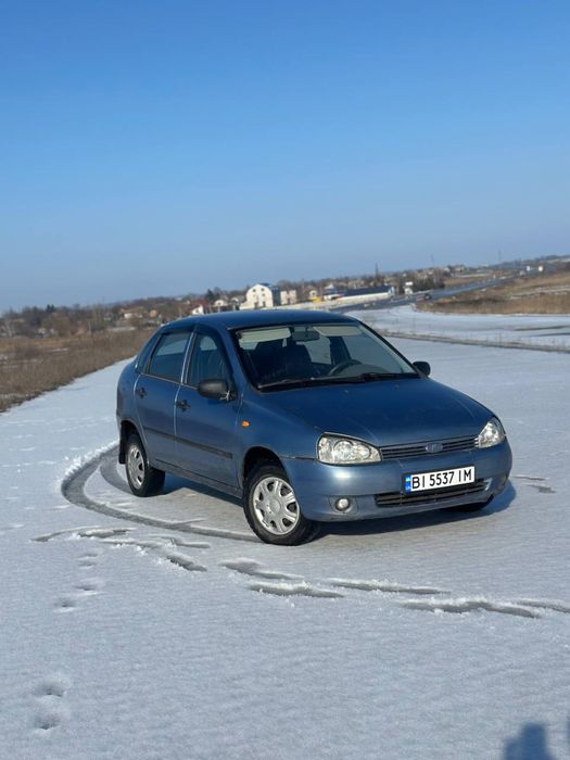 Лада калина 1.6 газ гарний стан , на документах