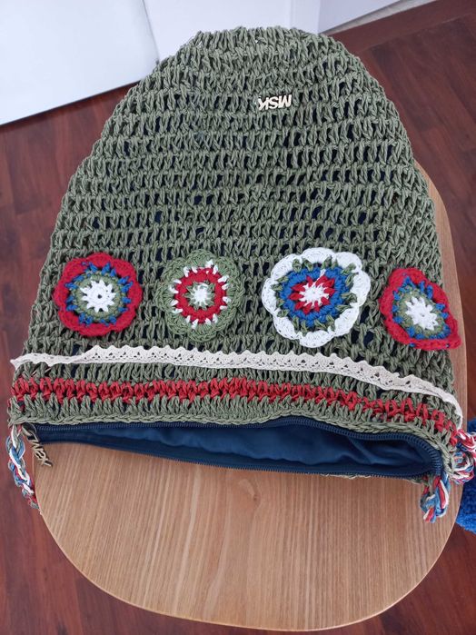 Mala de senhora em crochet