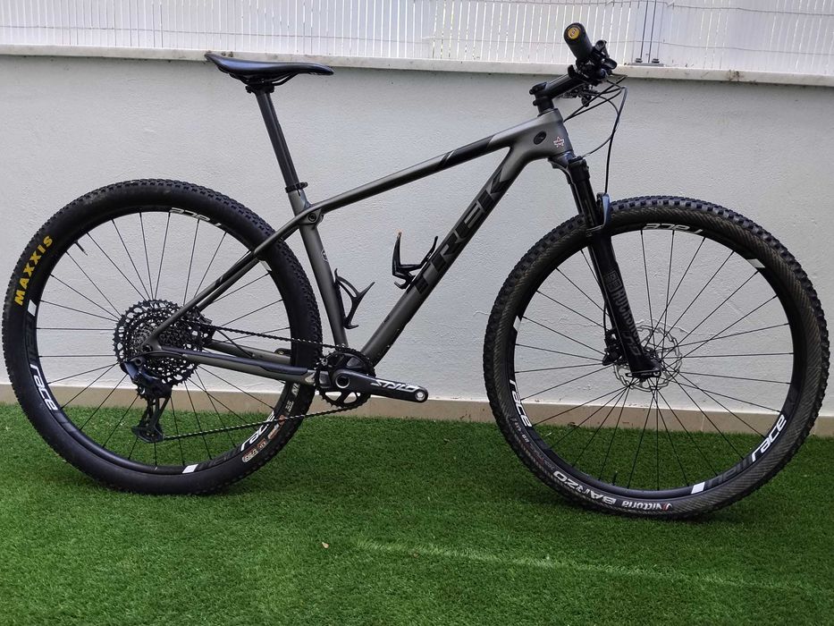 Vendo Bicicleta TREK Procaliber 9.8 em carbono