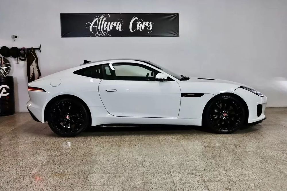 Jaguar F-Type P300 Aut. R-Dynamic Black