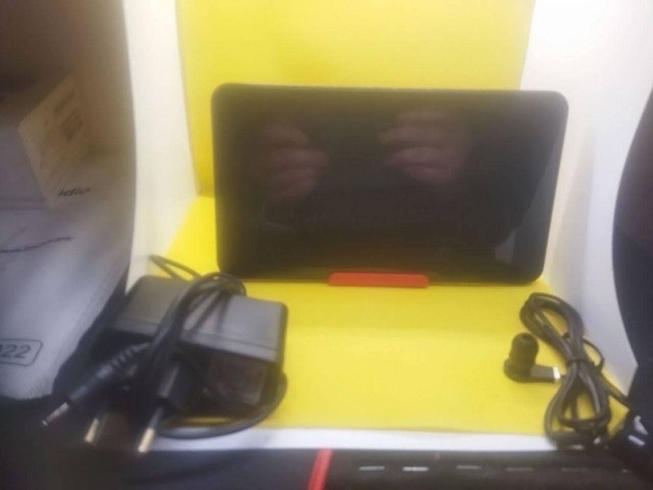 Продам планшет Bravis np72