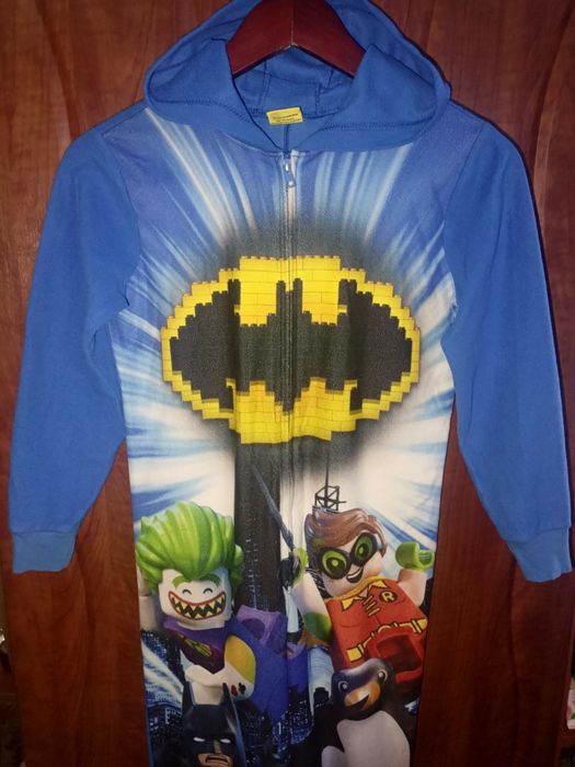 Піжама-чоловічок LEGO BATMAN на 9-10 років.