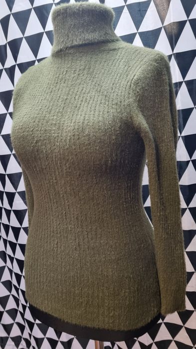 Ciepły golf made in italy 42