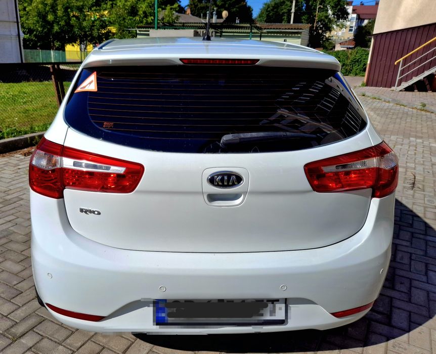 Kia Rio 2012 1.6 automatic