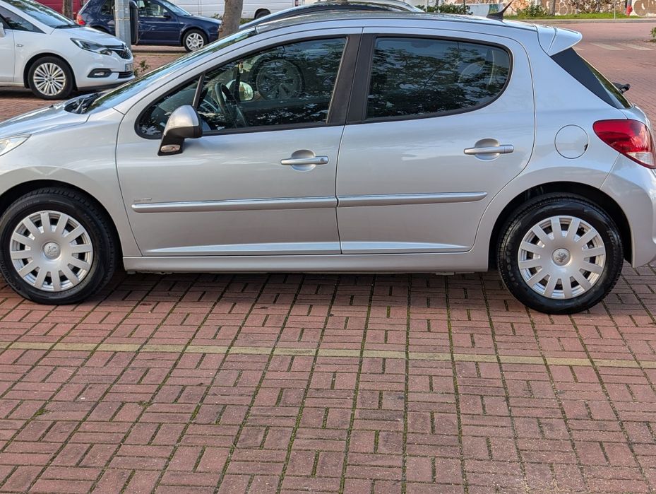 Peugeot 207 1.6hdi 99g