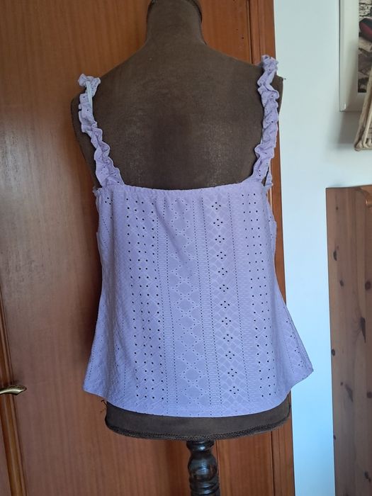 Top / Blusa Lilás Romântica em Broderie (Alças com Folho e Laço) - Tam. XL
