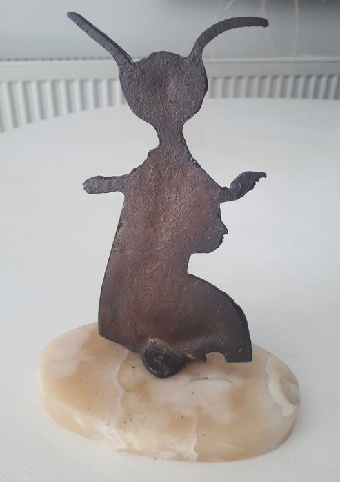 popiersie  egipcjanka - kapłanka HATHOR na postumencie z ONYKSU