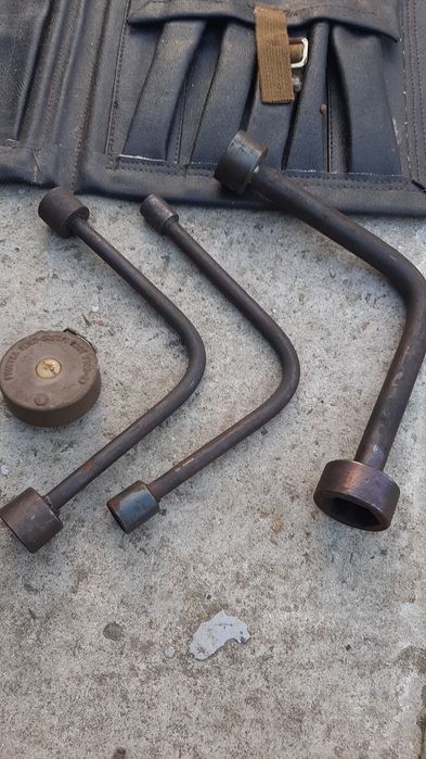 Набор інструмента часів СССР ключі торцові г-образні  головки накидні