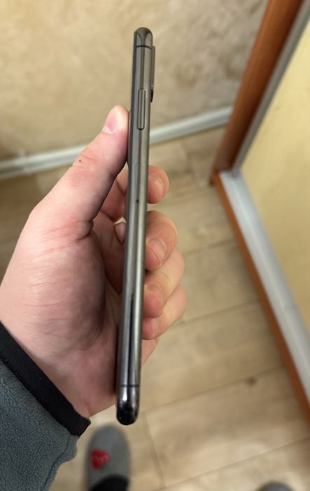 iPhone XS Max 64GB (Space Gray)