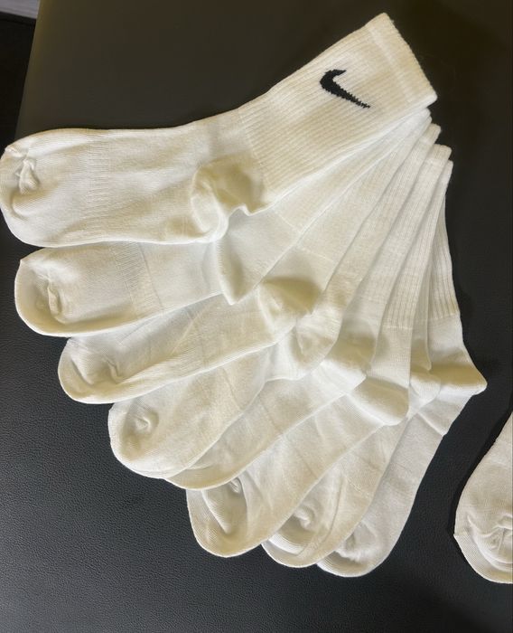 Skarpetki Nike białe – 5 par – rozmiar 44 – nowe