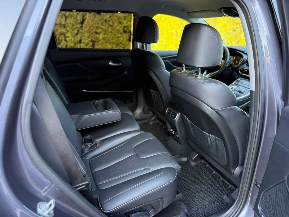 Hyundai Santa Fe 2022 року