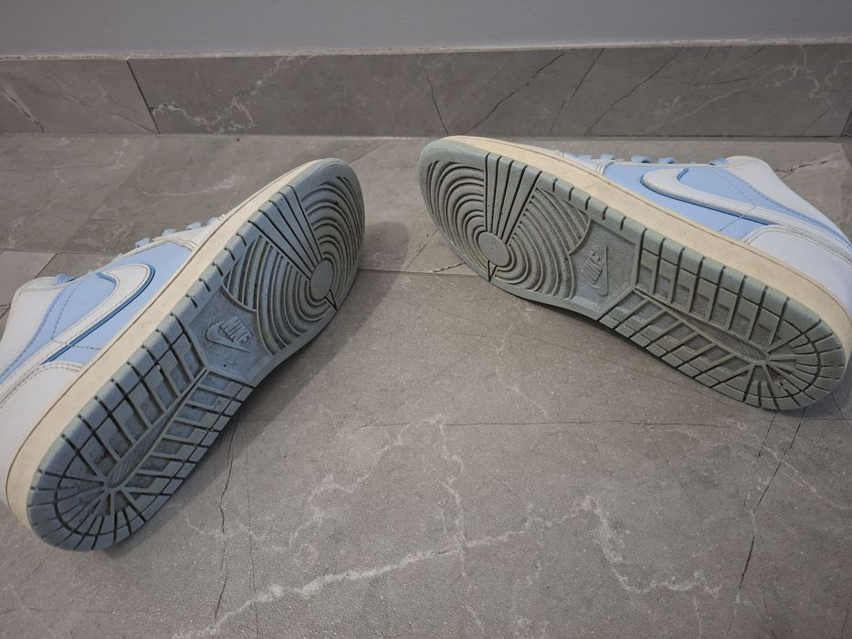 Nike Air Jordan 1 Low SE Reverse Ice Blue