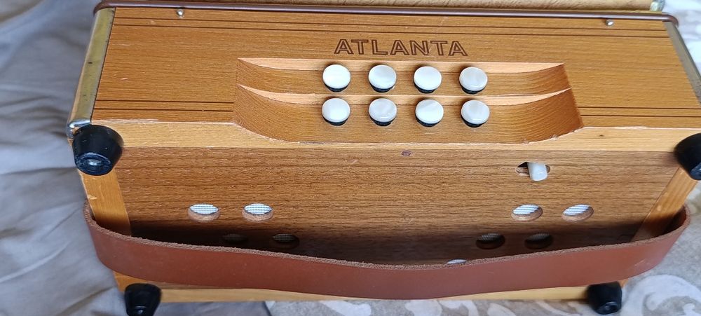 Concertina Hohner como nova