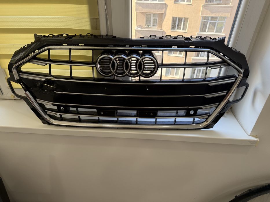 Audi A4 b9 Рест 2022р Решітка