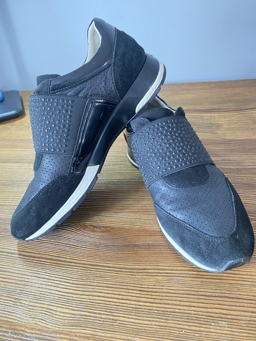 Продам кросівки Geox
