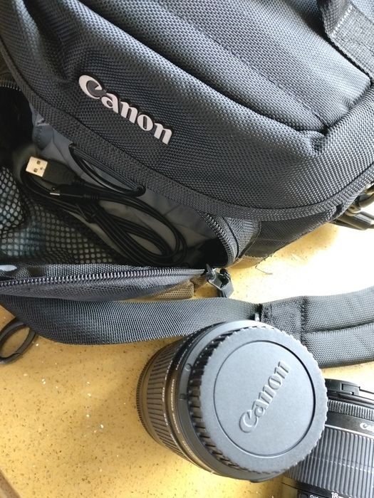Máquina fotográfica Canon EOS 100