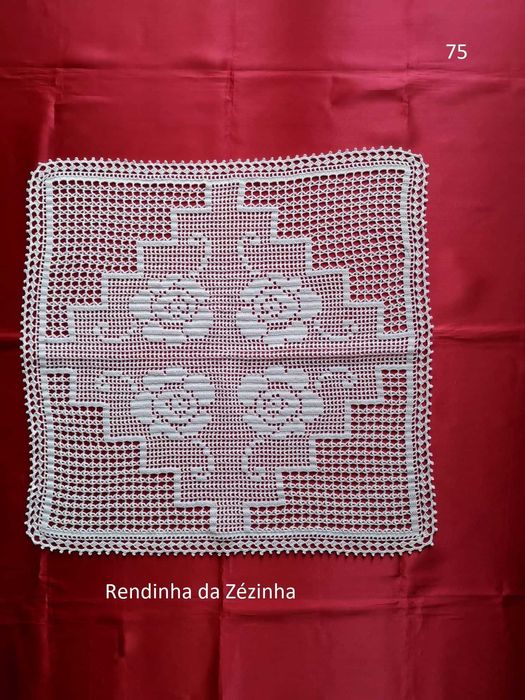 Centro de mesa em crochet artesanal